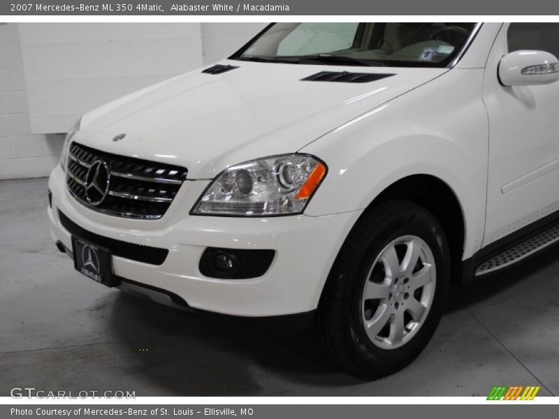 Alabaster White / Macadamia 2007 Mercedes-Benz ML 350 4Matic