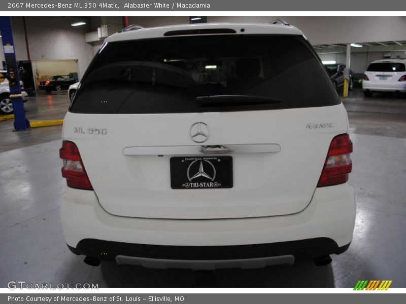 Alabaster White / Macadamia 2007 Mercedes-Benz ML 350 4Matic