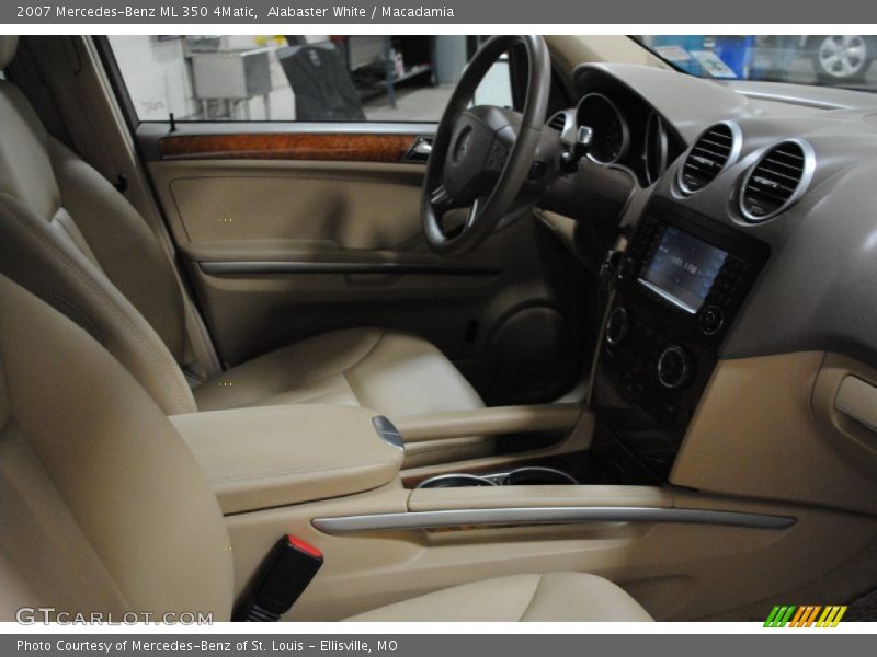 Alabaster White / Macadamia 2007 Mercedes-Benz ML 350 4Matic