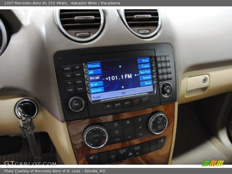 Alabaster White / Macadamia 2007 Mercedes-Benz ML 350 4Matic