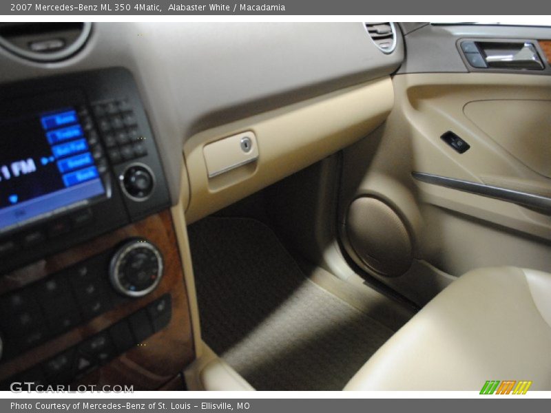 Alabaster White / Macadamia 2007 Mercedes-Benz ML 350 4Matic