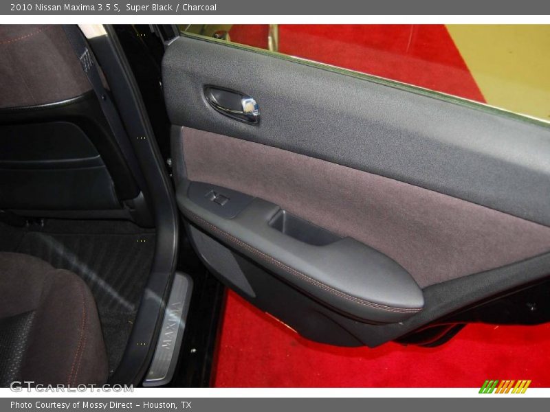 Super Black / Charcoal 2010 Nissan Maxima 3.5 S