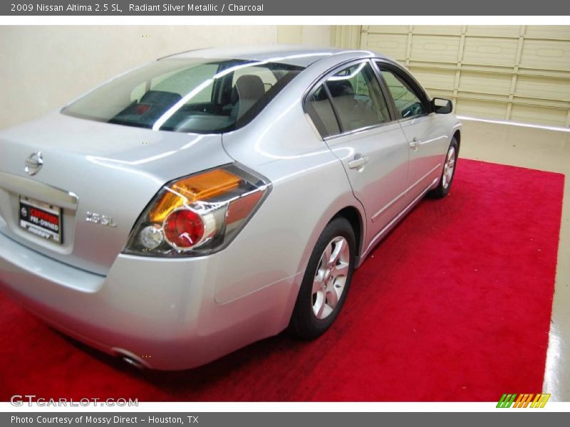 Radiant Silver Metallic / Charcoal 2009 Nissan Altima 2.5 SL