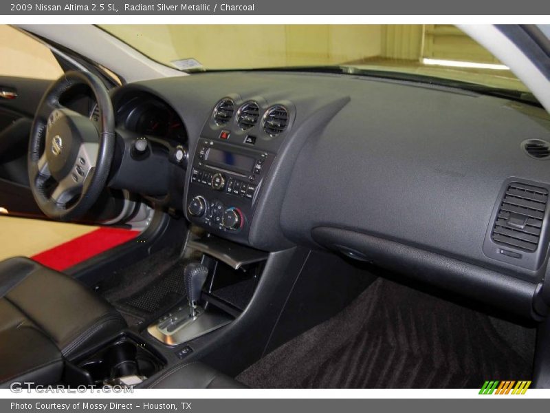Radiant Silver Metallic / Charcoal 2009 Nissan Altima 2.5 SL
