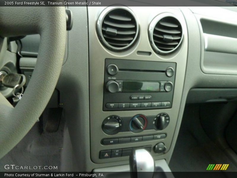 Titanium Green Metallic / Shale 2005 Ford Freestyle SE