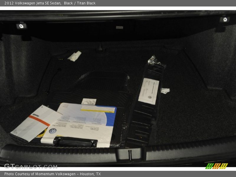 Black / Titan Black 2012 Volkswagen Jetta SE Sedan