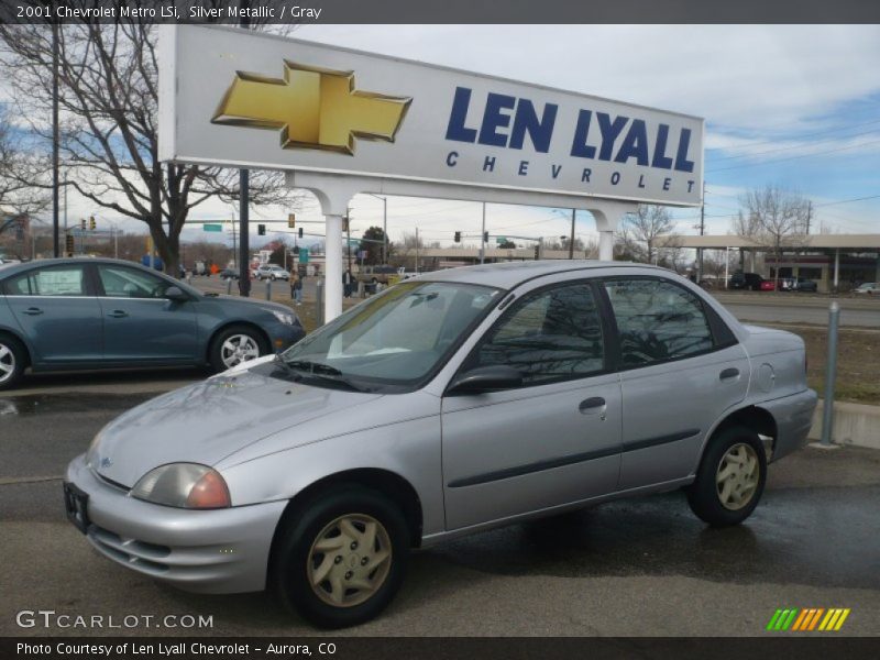 Silver Metallic / Gray 2001 Chevrolet Metro LSi