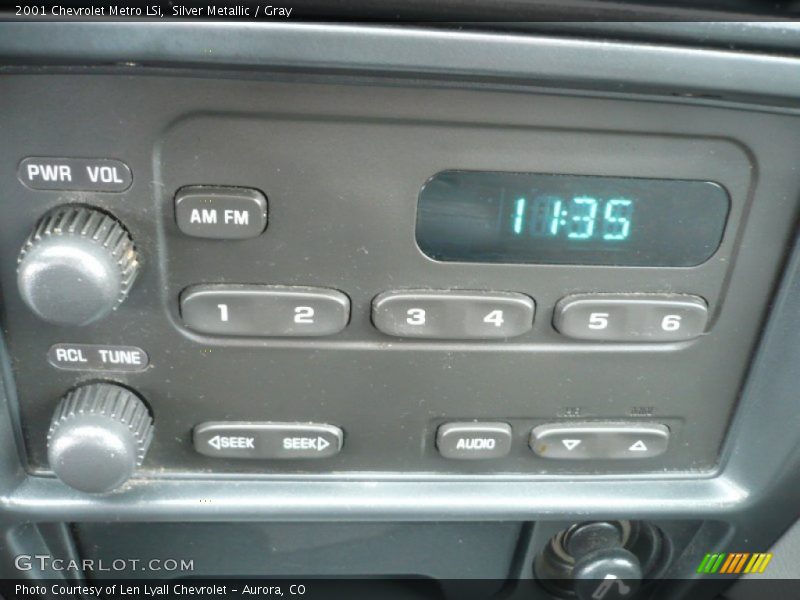 Silver Metallic / Gray 2001 Chevrolet Metro LSi