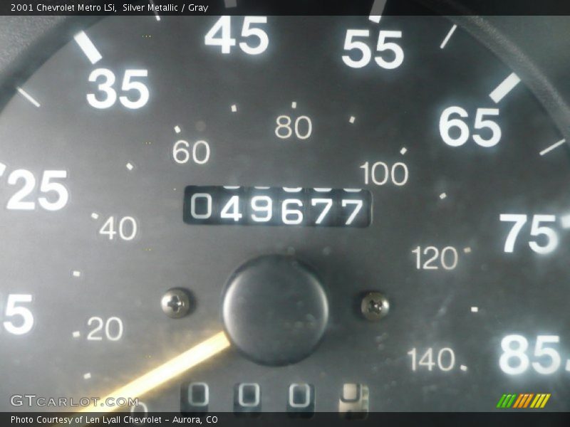 Silver Metallic / Gray 2001 Chevrolet Metro LSi
