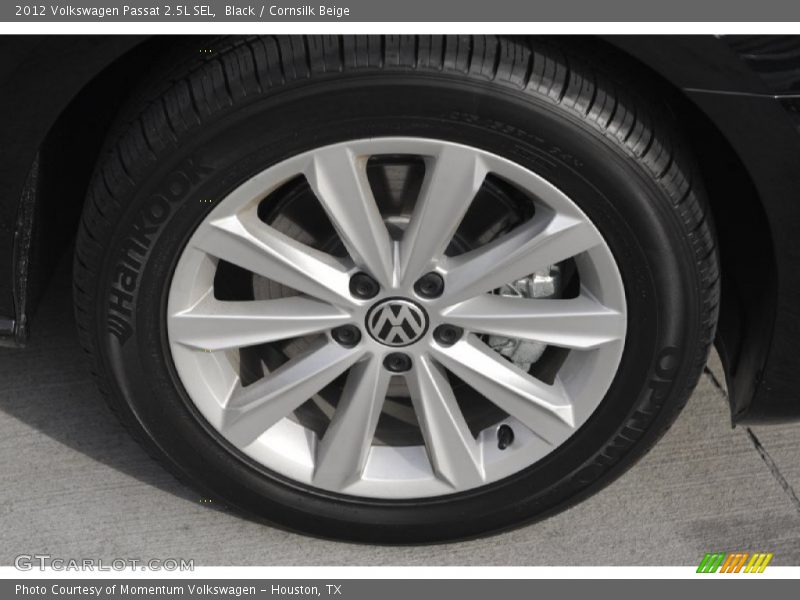 Black / Cornsilk Beige 2012 Volkswagen Passat 2.5L SEL