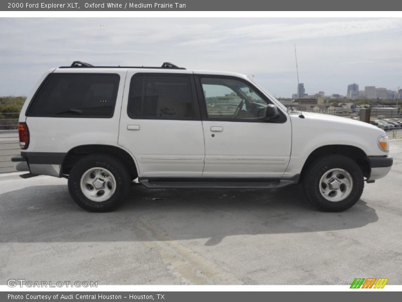 Oxford White / Medium Prairie Tan 2000 Ford Explorer XLT