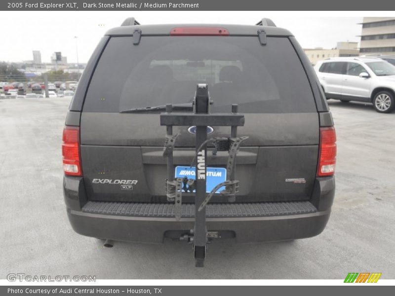 Dark Stone Metallic / Medium Parchment 2005 Ford Explorer XLT