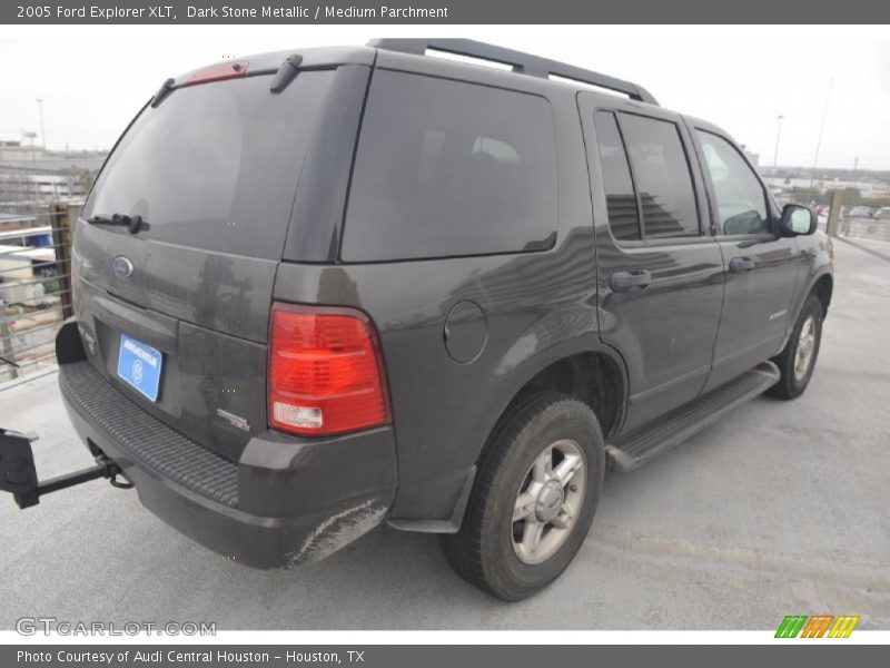Dark Stone Metallic / Medium Parchment 2005 Ford Explorer XLT