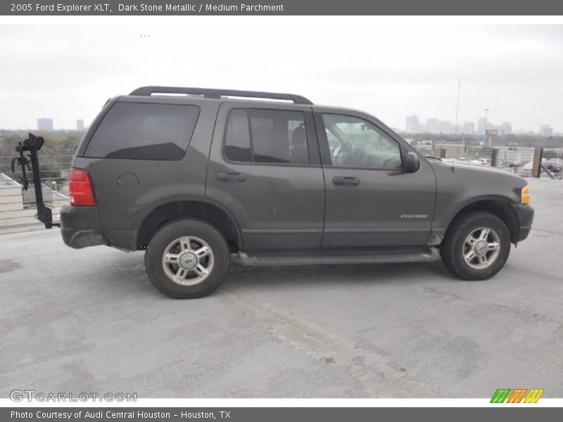 Dark Stone Metallic / Medium Parchment 2005 Ford Explorer XLT