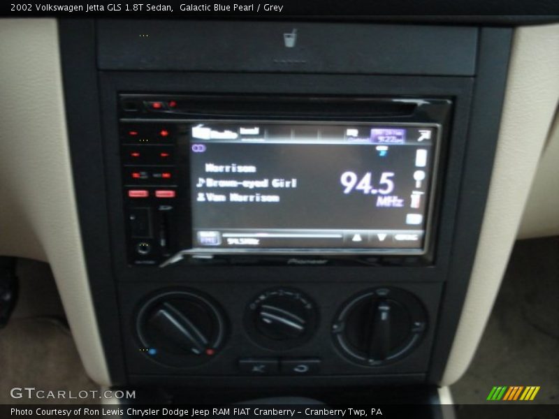 Galactic Blue Pearl / Grey 2002 Volkswagen Jetta GLS 1.8T Sedan