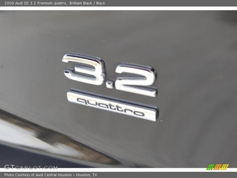 Brilliant Black / Black 2009 Audi Q5 3.2 Premium quattro