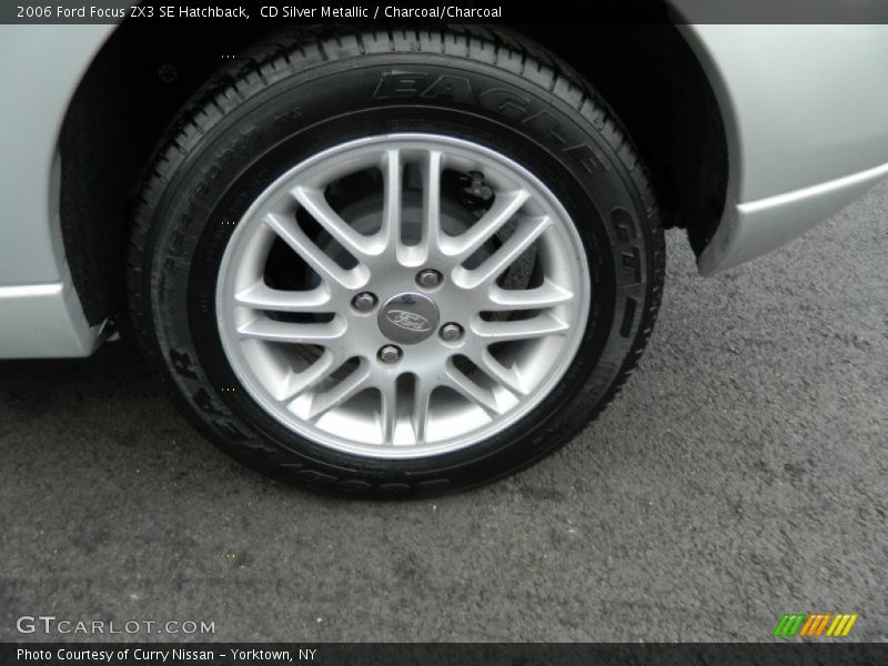 CD Silver Metallic / Charcoal/Charcoal 2006 Ford Focus ZX3 SE Hatchback