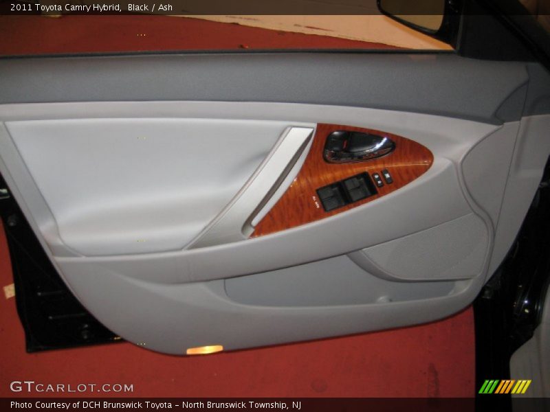 Black / Ash 2011 Toyota Camry Hybrid