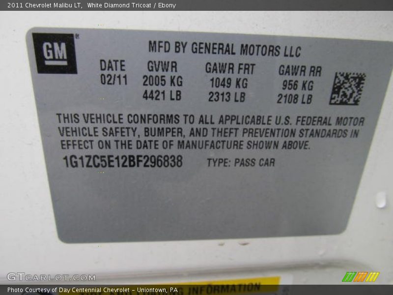 White Diamond Tricoat / Ebony 2011 Chevrolet Malibu LT