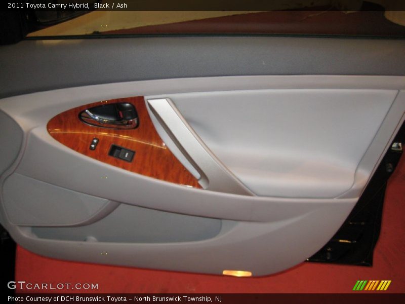 Black / Ash 2011 Toyota Camry Hybrid
