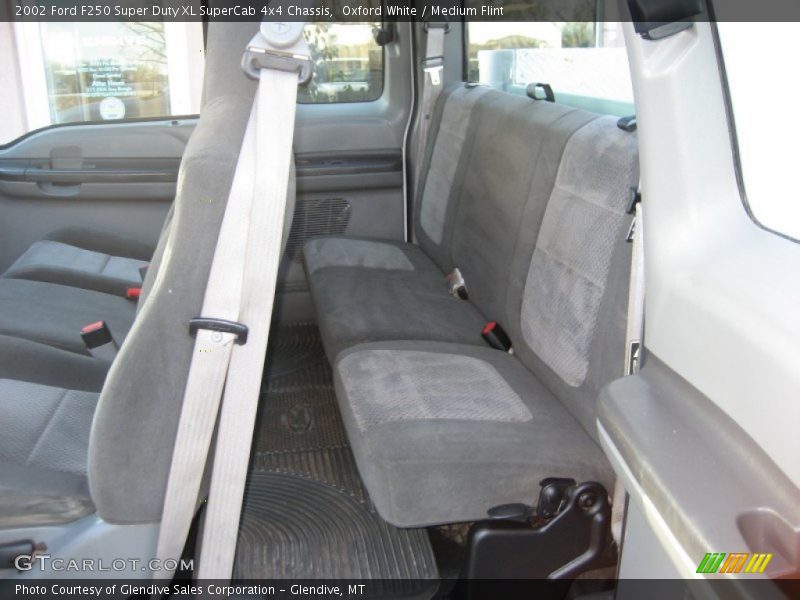 Oxford White / Medium Flint 2002 Ford F250 Super Duty XL SuperCab 4x4 Chassis