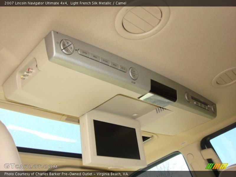 Controls of 2007 Navigator Ultimate 4x4