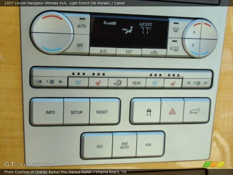 Controls of 2007 Navigator Ultimate 4x4