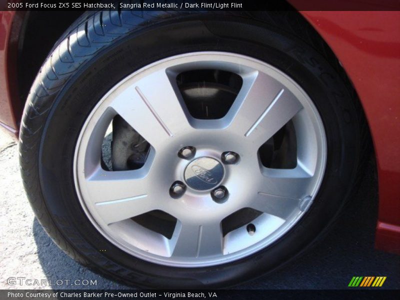  2005 Focus ZX5 SES Hatchback Wheel