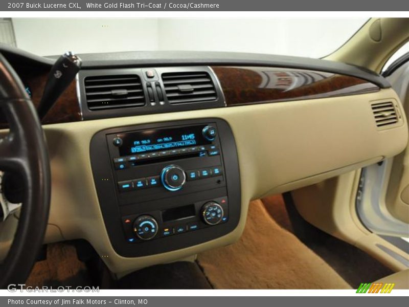 White Gold Flash Tri-Coat / Cocoa/Cashmere 2007 Buick Lucerne CXL