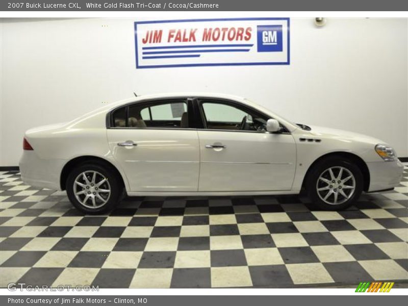 White Gold Flash Tri-Coat / Cocoa/Cashmere 2007 Buick Lucerne CXL