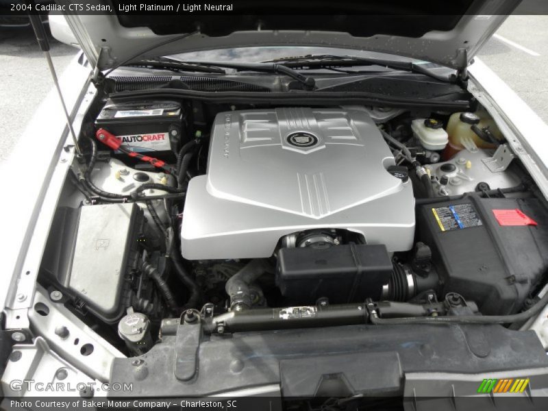 Light Platinum / Light Neutral 2004 Cadillac CTS Sedan