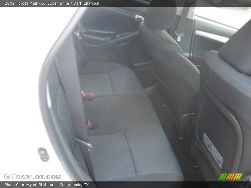 Super White / Dark Charcoal 2009 Toyota Matrix S
