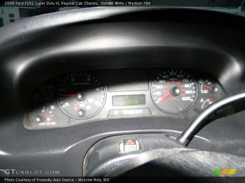 Oxford White / Medium Flint 2006 Ford F350 Super Duty XL Regular Cab Chassis