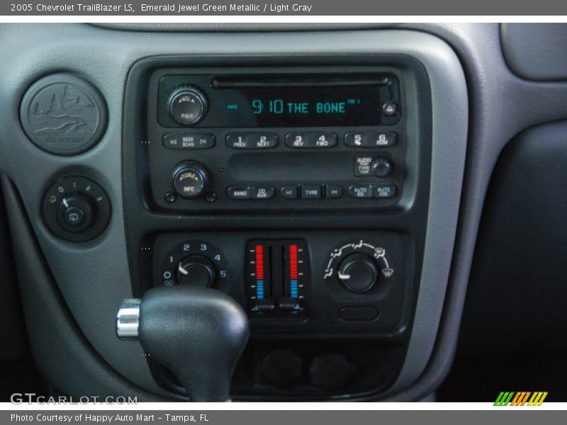 Emerald Jewel Green Metallic / Light Gray 2005 Chevrolet TrailBlazer LS