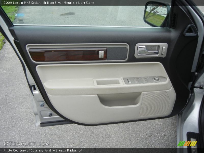 Brilliant Silver Metallic / Light Stone 2009 Lincoln MKZ Sedan