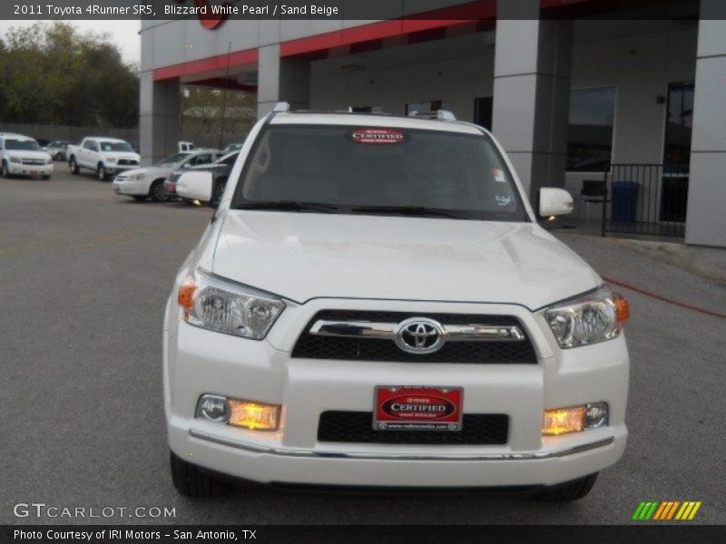 Blizzard White Pearl / Sand Beige 2011 Toyota 4Runner SR5