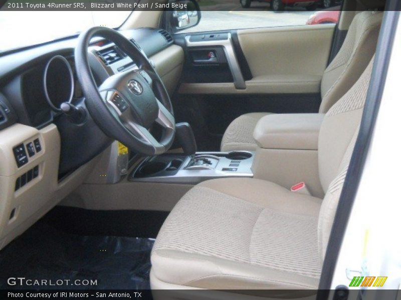 Blizzard White Pearl / Sand Beige 2011 Toyota 4Runner SR5