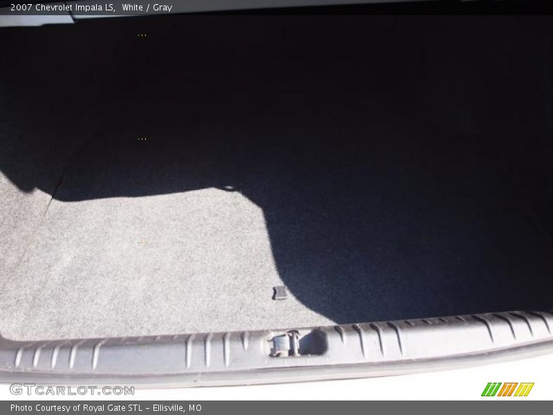 White / Gray 2007 Chevrolet Impala LS