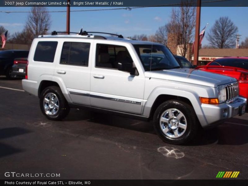 Bright Silver Metallic / Khaki 2007 Jeep Commander Limited 4x4