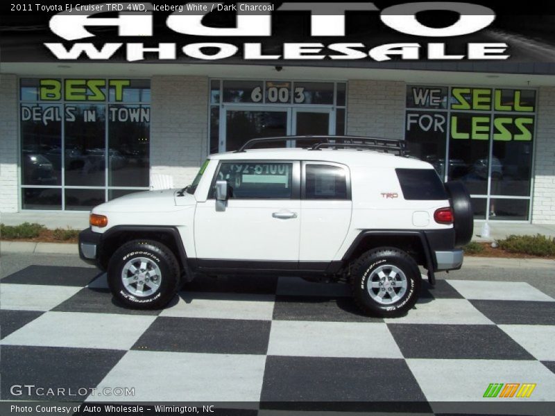 Iceberg White / Dark Charcoal 2011 Toyota FJ Cruiser TRD 4WD