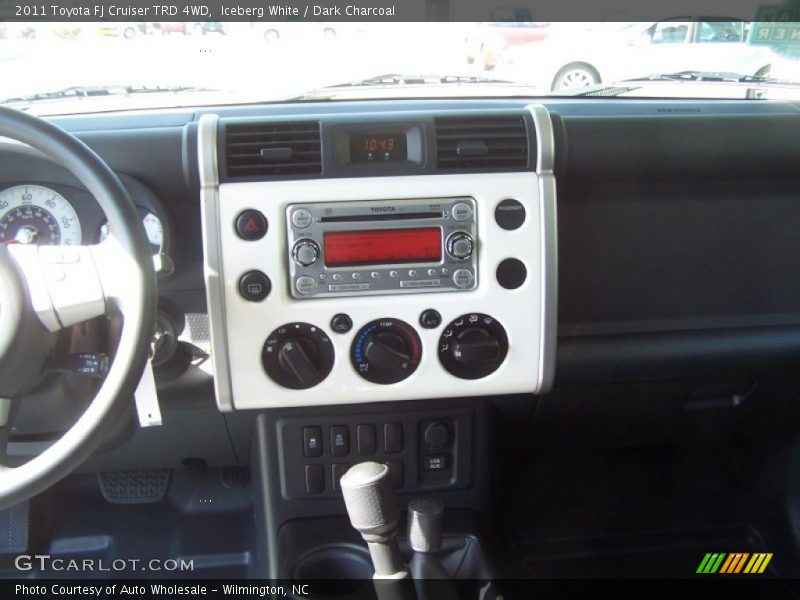 Iceberg White / Dark Charcoal 2011 Toyota FJ Cruiser TRD 4WD