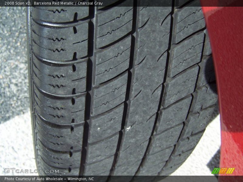 Barcelona Red Metallic / Charcoal Gray 2008 Scion xD