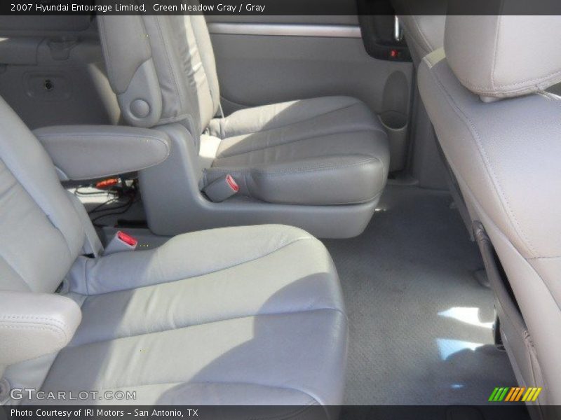Green Meadow Gray / Gray 2007 Hyundai Entourage Limited