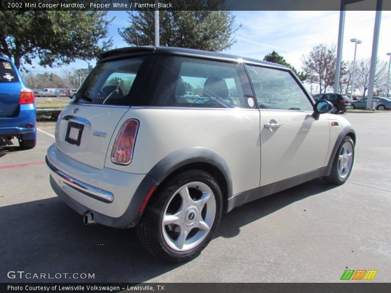 Pepper White / Panther Black 2002 Mini Cooper Hardtop