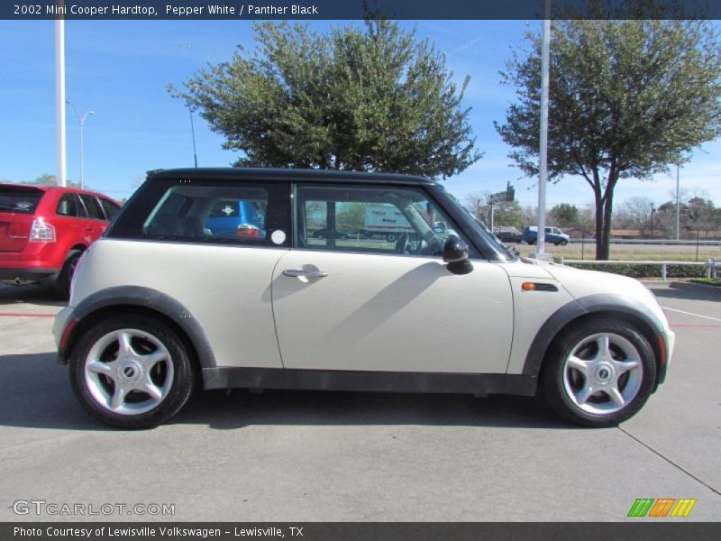 Pepper White / Panther Black 2002 Mini Cooper Hardtop