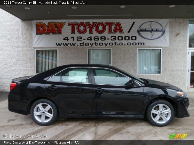 Attitude Black Metallic / Black/Ash 2012 Toyota Camry SE