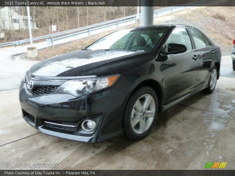 Attitude Black Metallic / Black/Ash 2012 Toyota Camry SE