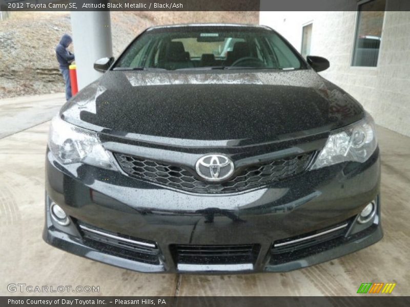 Attitude Black Metallic / Black/Ash 2012 Toyota Camry SE