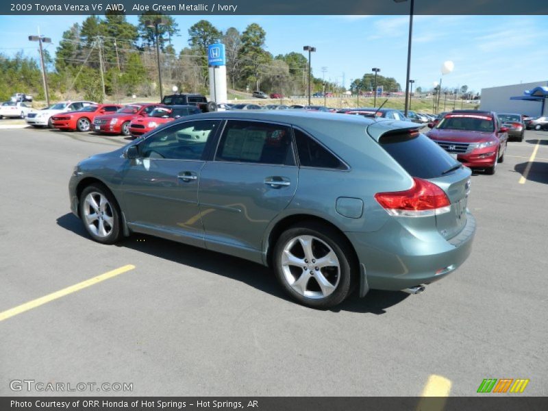Aloe Green Metallic / Ivory 2009 Toyota Venza V6 AWD