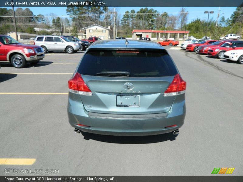 Aloe Green Metallic / Ivory 2009 Toyota Venza V6 AWD